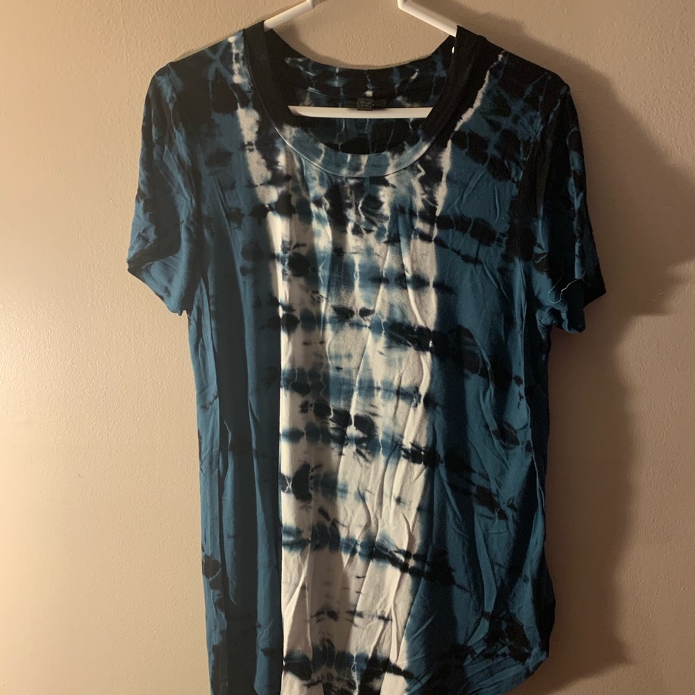 Comfy the dye short sleeve shirt.